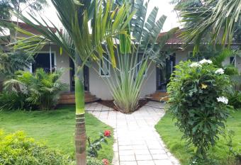 Shivar Garden Agro Tourism has Balcony rooms