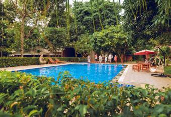 Minh V     ng Village Resort Phu Quoc allows 18 year olds to book a room