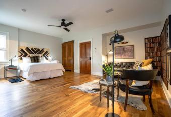 Notorious Outlaw allows 18 year olds to book a room