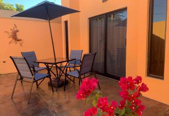 Tres Iguanas - New, spacious flat w patio, short walk to beach #2 has Balcony rooms