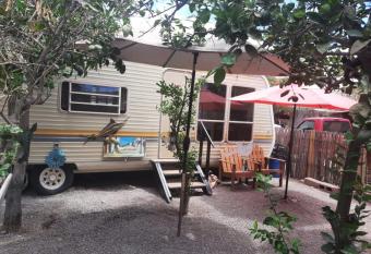 Casa rodante los cachorones has Balcony rooms