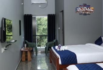 Bay Walk Residency has Balcony rooms