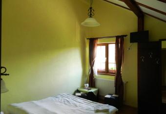 Hanul cu Noroc has Balcony rooms