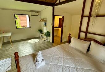 Garden villa koh phangan has Balcony rooms