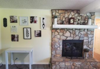 Private Single Level Standalone House Large Lot - 3 Bedrooms allows 18 year olds to book a room