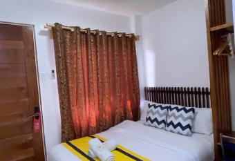 Mactan Hostel has Balcony rooms