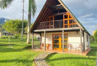 Chalet DaryLuz has Balcony rooms