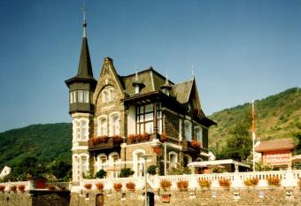 Villa Cornely has Balcony rooms