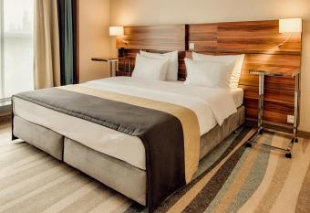 Warsaw Plaza Hotel allows 18 year olds to book a room