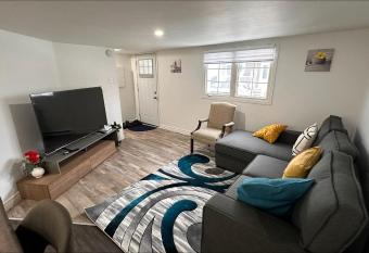 Le Cent Onze has Balcony rooms