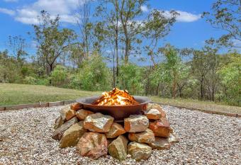 Off the grid in Laguna Haven A 100-Acre Oasis of Sustainable Serenity has rooms with a private hot tub