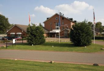 Fletcher Hotel Restaurant Heidehof allows 18 year olds to book a room