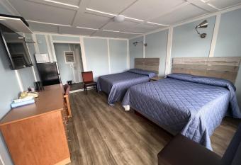 Elect Inn 5 allows 18 year olds to book a room