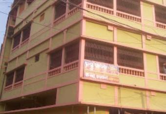 Indra Bhawan Lodge, Cuttack allows 18 year olds to book a room