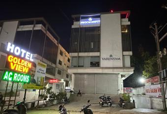 HOTEL GOLDEN VIEW has Balcony rooms