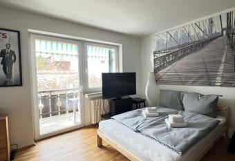 Mini Loft Apartment has Balcony rooms