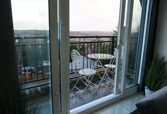 Two-Bedroom Apartment with Scenic Balcony View allows 18 year olds to book a room