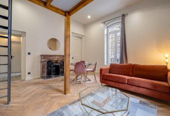 Le poudr   Cours Fauriel magnifique appartement has Balcony rooms