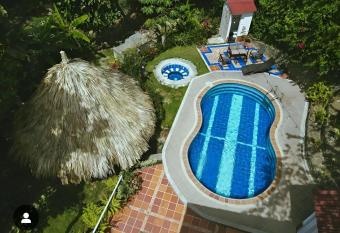 Santuario Tayrona Hostel allows 18 year olds to book a room