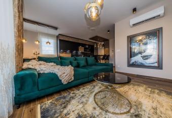 Apartman Bono allows 18 year olds to book a room