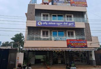 OYO Flagship GK Lodge allows 18 year olds to book a room