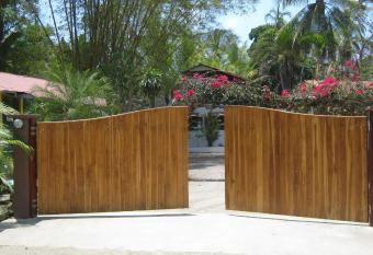 Coloso del Mar has Balcony rooms