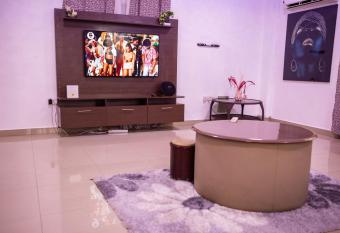 Flat in Kumasi has Balcony rooms