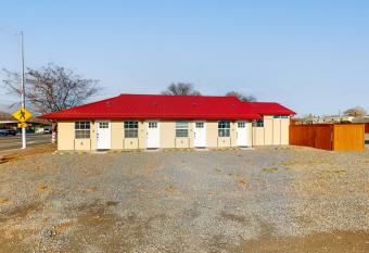 The Daisy Chain Unit 1 has Balcony rooms