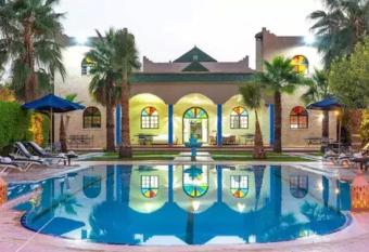 Riad Qodwa has Smoking rooms