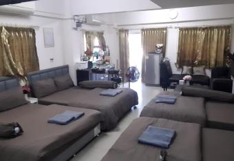 Prime House Bangsaen has Balcony rooms