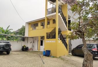 Griya Hayfa Syariah allows 18 year olds to book a room