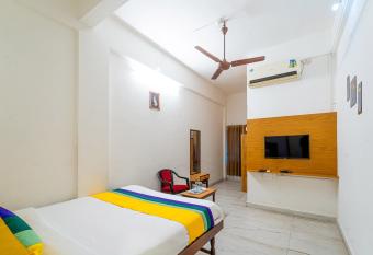 Itsy By Treebo - Mansi allows 18 year olds to book a room