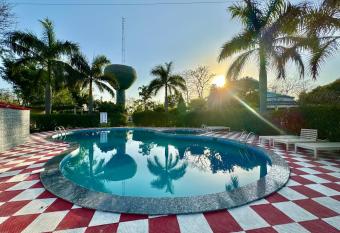 Wanna Stay Corbett has Balcony rooms