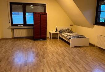 Gro  e Personalunterkunft in Bad Bentheim has Balcony rooms