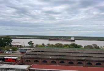 Ushuaia has Balcony rooms
