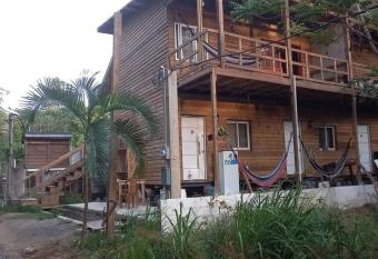TOnat Caribe Hostel01 allows 18 year olds to book a room