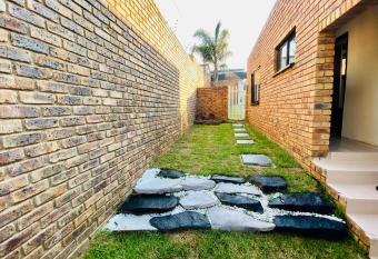 Peaceful Suburban Utopia has Balcony rooms