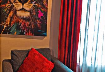 Appartement Tours centre allows 18 year olds to book a room