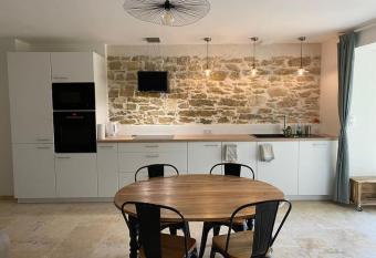 G  te des Nines has Balcony rooms