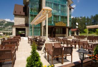 Hotel Monte Rosa has Balcony rooms