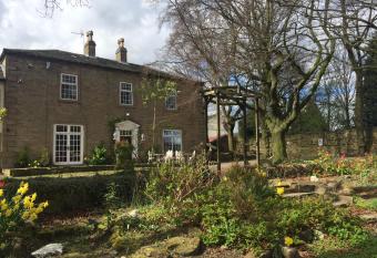 Healey House Hotel allows 18 year olds to book a room