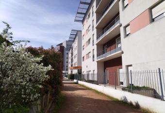 Apparthotel Privilodges Lyon Lumi  re allows 18 year olds to book a room