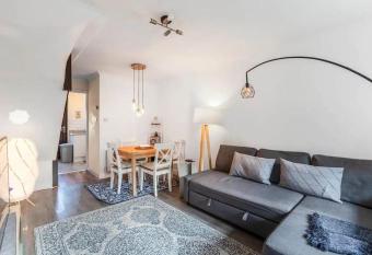 Quiet & Secluded St Albans House allows 18 year olds to book a room