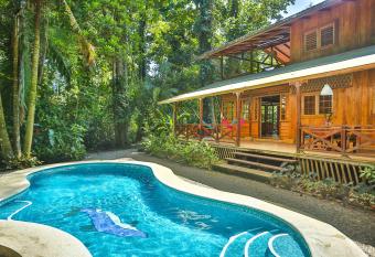 La Kukula Lodge has Balcony rooms