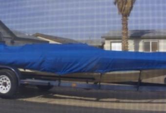 Desert Oasis River Home has rooms with a private hot tub