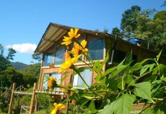 Casa r  stica pertinho das   guas has Balcony rooms