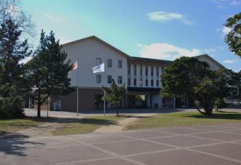 Osaka International Youth Hostel allows 18 year olds to book a room