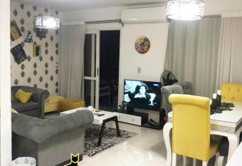 Paradise Gates B6 -Y- has rooms with a private hot tub