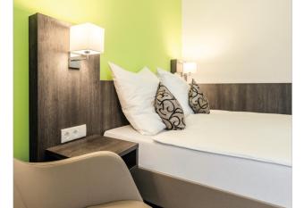 Apartment Glessen has Balcony rooms