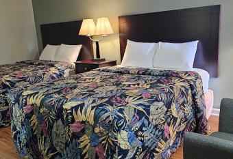 Astoria Hotel West has Balcony rooms